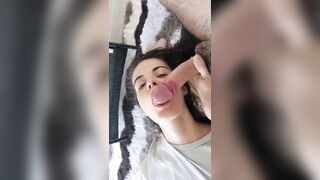 Fidanzata che fa un pompino speciale POV