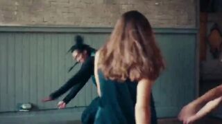 Elodie scene porno da Gioco pericoloso