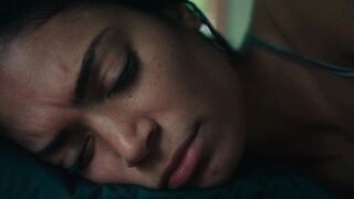 Elodie scene porno da Gioco pericoloso