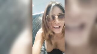 Selene1975 scopa con l'elettricista in ufficio