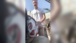 Sesso con fidanzata italiana sul sedile della macchina