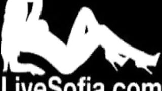 Sofia Gucci e Mila Ramos trombate da Nando Colelli e ragazzo di colore