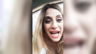 Selene1975  scopa col meccanico