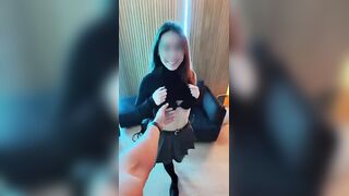 La nuova amica scopre che lui gira i prono su onlyfans