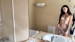 Non essere timido scopami e riempimi questa faccia da troia di sbatto