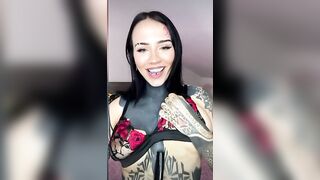 Live of della splendida suicide italiana