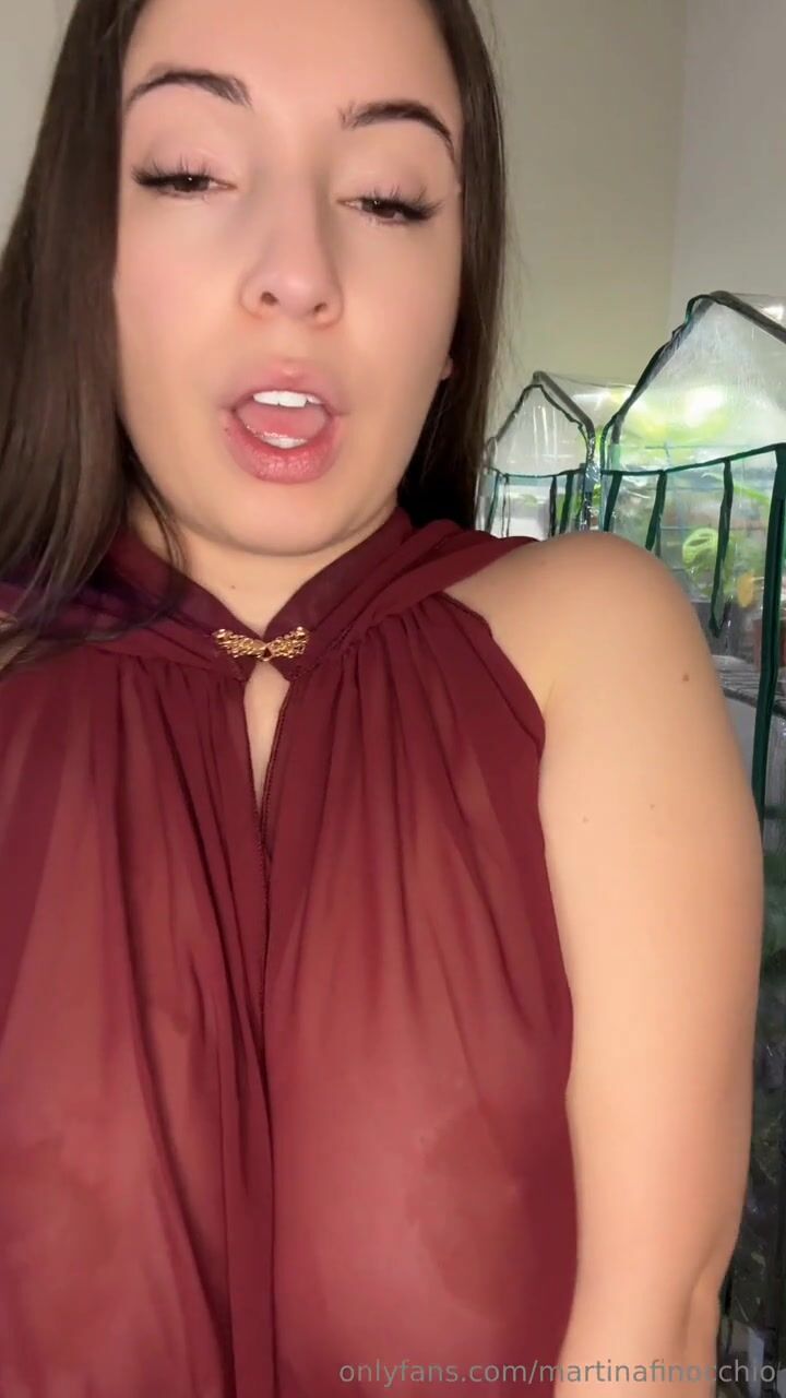Martina con qualche chiletto di troppo
