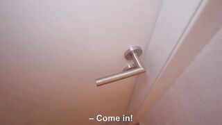 Queste palle sono piene di sperma devono svuotarsi e ci pensa mamma