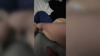 Mi sego sul suo enorme culone