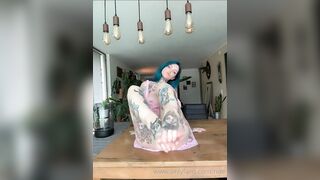 R14e tettona sarda con grosso culo OF