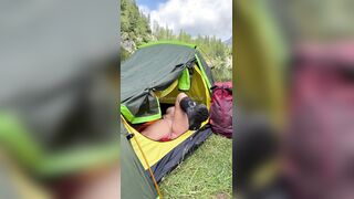 In campeggio famosa ofanser italiana con tette enormi