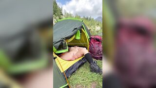 In campeggio famosa ofanser italiana con tette enormi