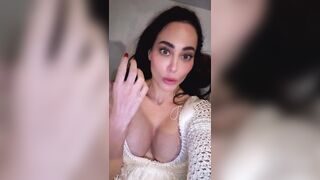 Paola Saulino tette sode e dure