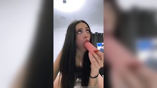 CloeD3Angelis teen italiana tettona spompina il cazzo Of