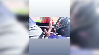 Inculata in auto car sex pubblico