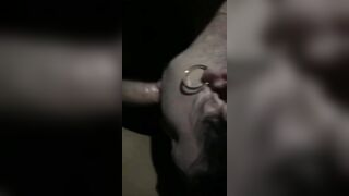 Vai bene giù e succhiamelo bene questo cazzo