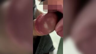 Moglie italiana lo prende dopo averlo succhiato