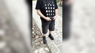 Rischio grosso - Mostra le tette in paese