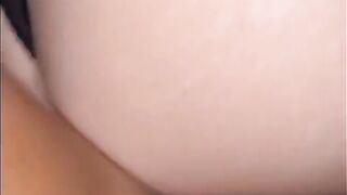 Amica scopata e sborrata sulle tette