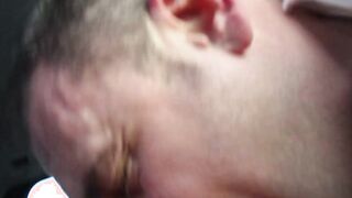 ELENA SI ESIBISCE IN UN SEX CAR DA PORCA