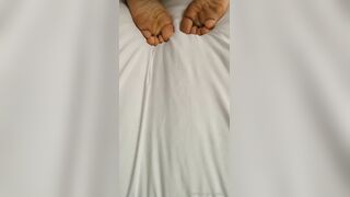 Un grosso cazzo nero per la Roby Pompino e footjob Bbc