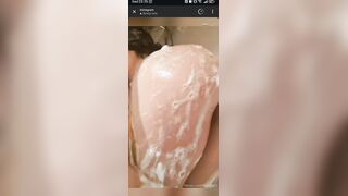 Ha proprio un gran bel culo la giovane influencer italiana