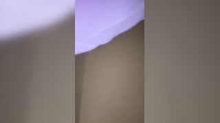 Priscilla Salerno fa sesso in hotel con fan