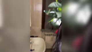 Pompino universitaria sborrata in faccia