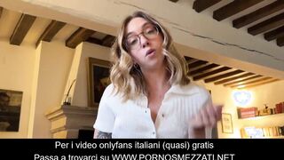 Donna severa mi obbliga a sborrargli in faccia