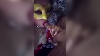 Pompinara italiana con mascherina Pov