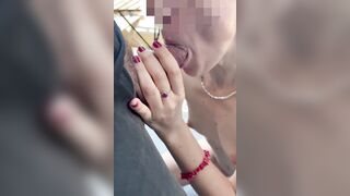 Pompino di mia moglie sul balcone al mare