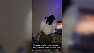 Giovane thailandese ci mostra le sue doti