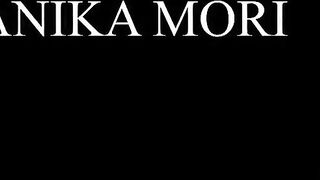 Threesome italiano FFM . Guarda la fidanzata lesbicare con l'amica e poi le scopa