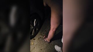 Moglie scopata da bull di notte nel parcheggio