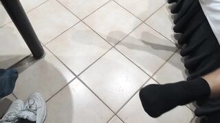 Moglie spompina amico single