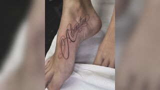 La mia migliore amica mi sega con i piedi