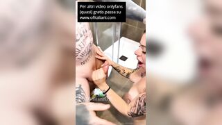 Rossa di capelli matta per gli uccelli