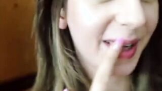 La troia confessa la passione per i pompini