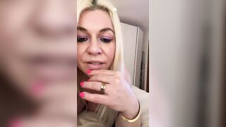 Sono la vostra troia,chi mi vuole scopare?