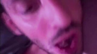 Trans italiana scopa il culo ad amico gay