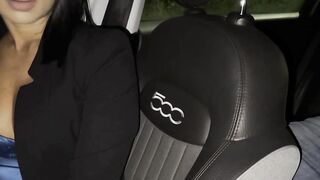 Convinco mia moglie napoletana a spompinarmi con un guardone