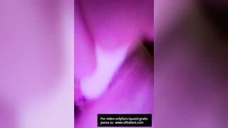 Onlyfanser del 2008 si masturba con dildo piccolo
