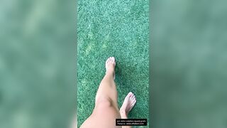 G1o1a Sm1th footjob al dildo con dialoghi in italiano