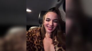 Avvicinati che voglio sentire se hai il cazzo grosso