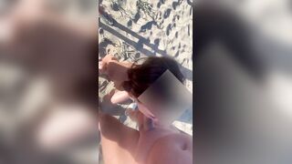 Pompini moglie italiana in spiaggia
