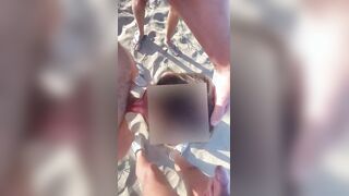 Pompini moglie italiana in spiaggia