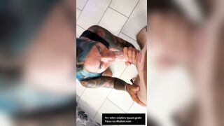 Puffa italiana mi spompina e ingoia