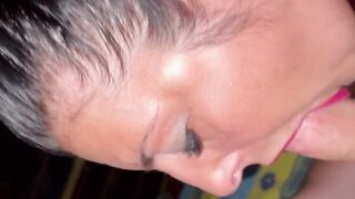 Rinfrescante pompino mogliettina troia