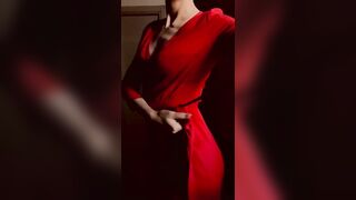 Strip seducente moglie italiana