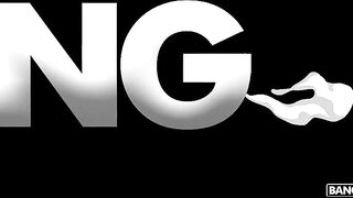 La cameriera porca S1lvia Sopran0 si fa inculare da black